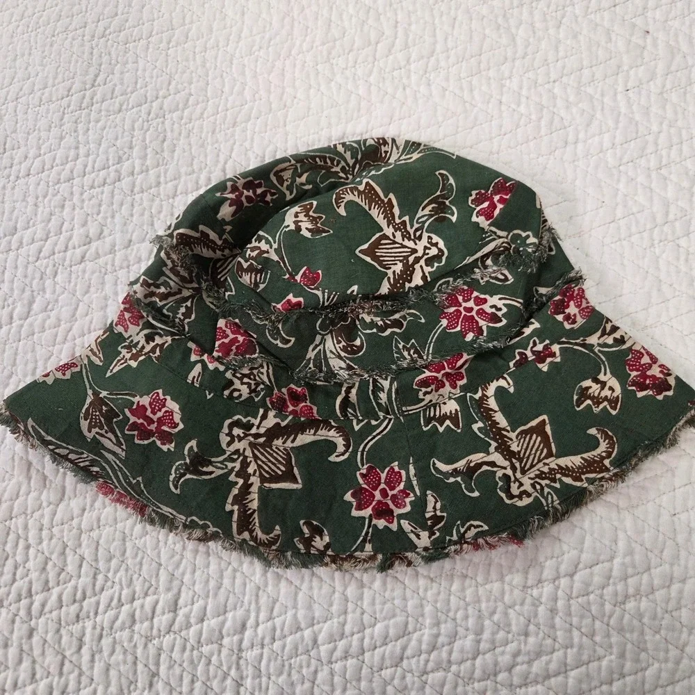 World Market Green Floral Batik Cotton Bucket Hat Frayed Fringe Raw Edge Unisex